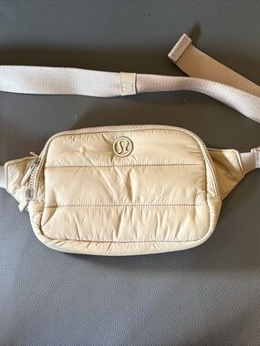 lululemon athletica Beige Puffer Belt Bag